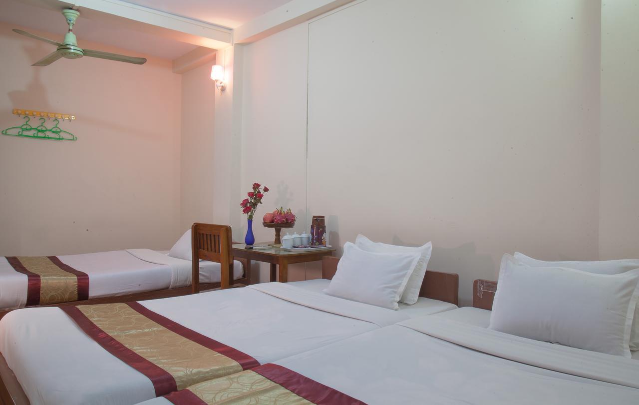Mother Land Inn 2 Γιανγκόν Εξωτερικό φωτογραφία