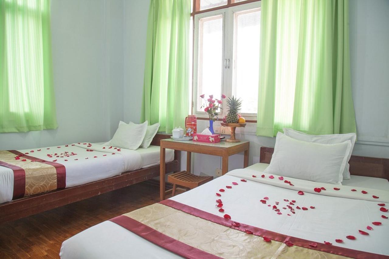 Mother Land Inn 2 Γιανγκόν Εξωτερικό φωτογραφία